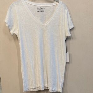 Velvet by Graham & Spencer White V-Neck Tee